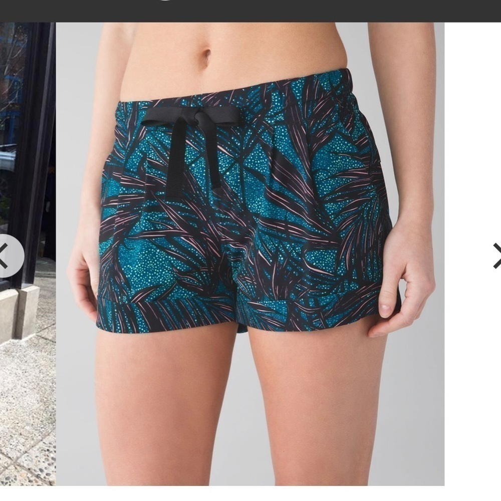 Lululemon Spring Break Away Short SZ 4